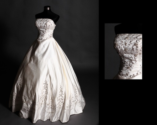 象牙白緞面銀繡無肩婚紗